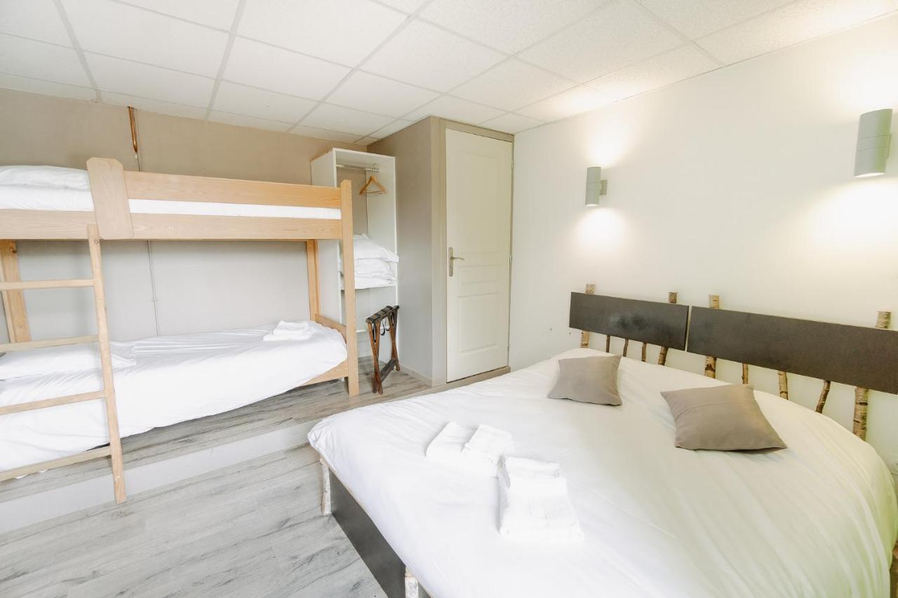 Auberge De La Paillere Lavours エクステリア 写真